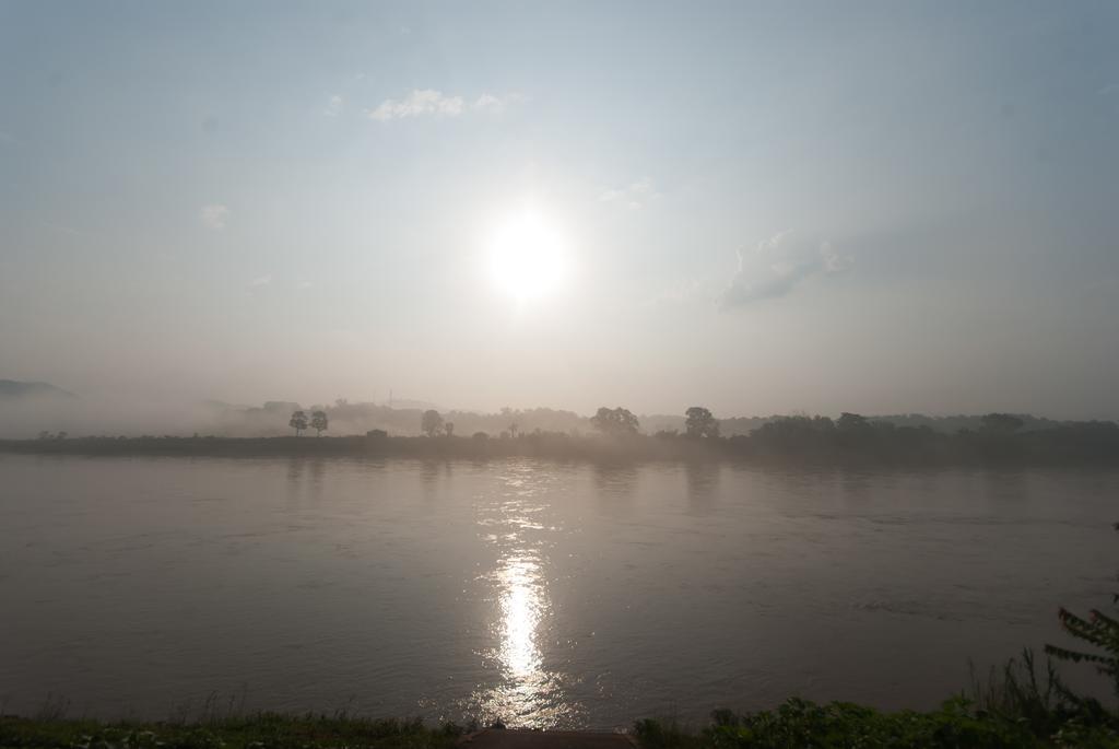 Namkhong Riverside Hotel Chiang Khong Luaran gambar